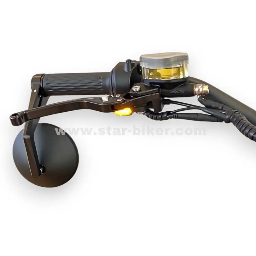 Elegante Custom-Außenspiegel am Star-Biker M8S Elektroroller – klare Sicht mit Stil