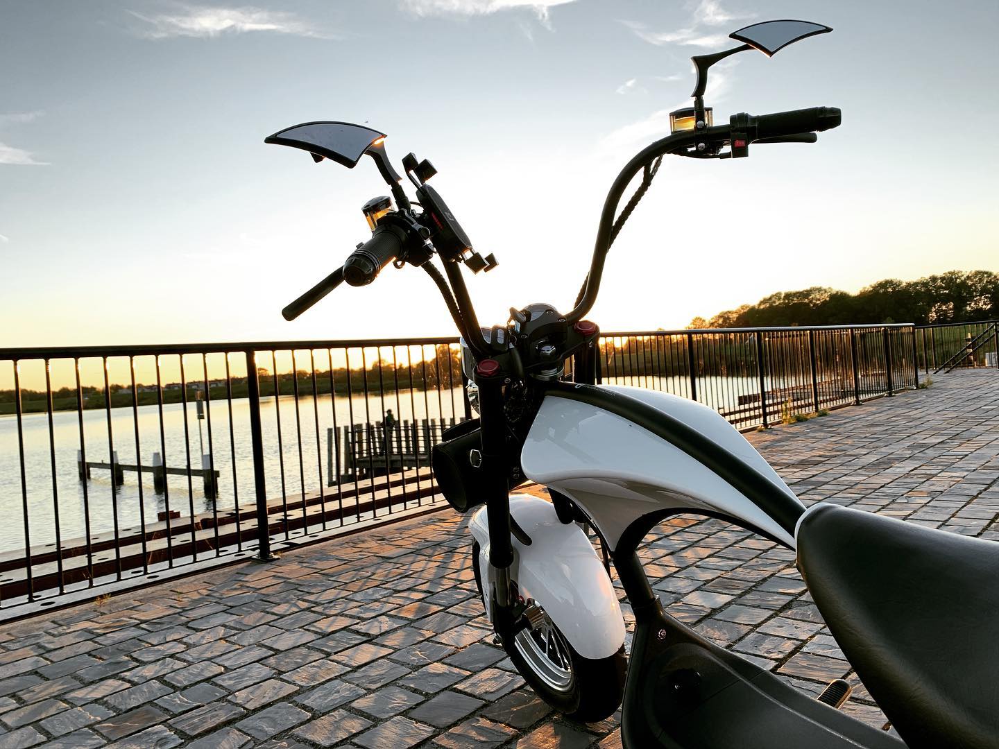 Nachhaltig & flexibel durch die Stadt – Entdecke E-Roller & E-Chopper von Star-Biker. Jetzt dein elektrisches Modell bestellen & mobil bleiben!
