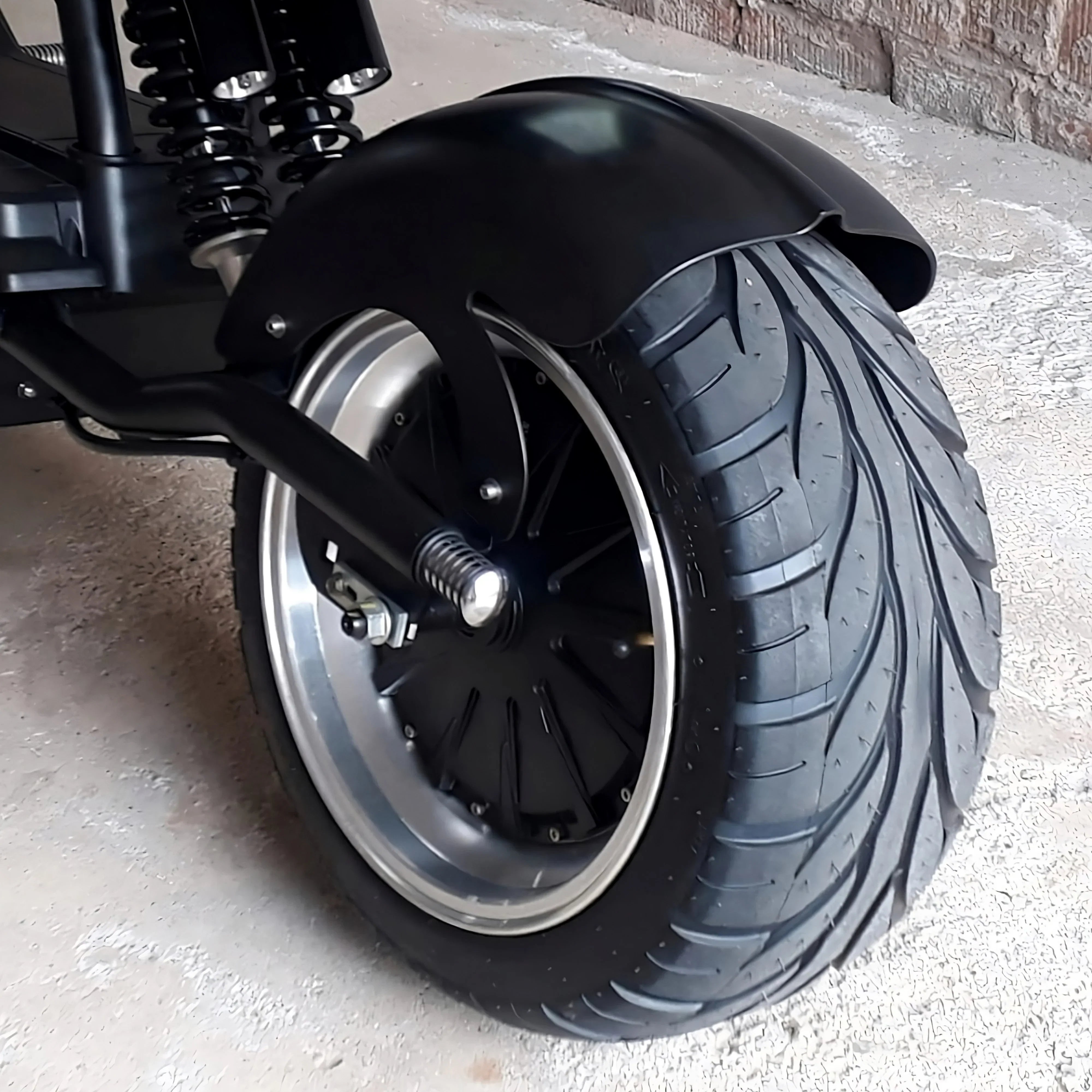 Kundengeschichte aus Göttingen: Star-Biker Chopper 6.0s im Custom-Look