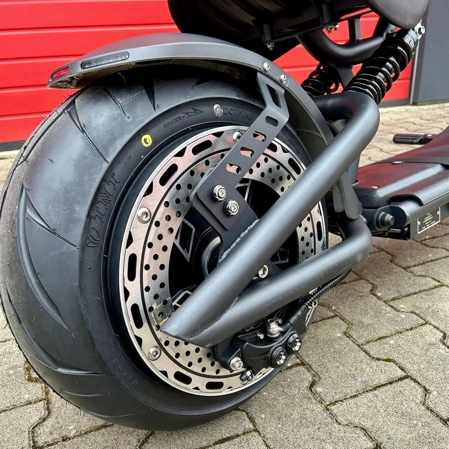 Star-Biker Chopper M1P Custom – elektrischer E-Chopper mit Straßenzulassung in Schwarz