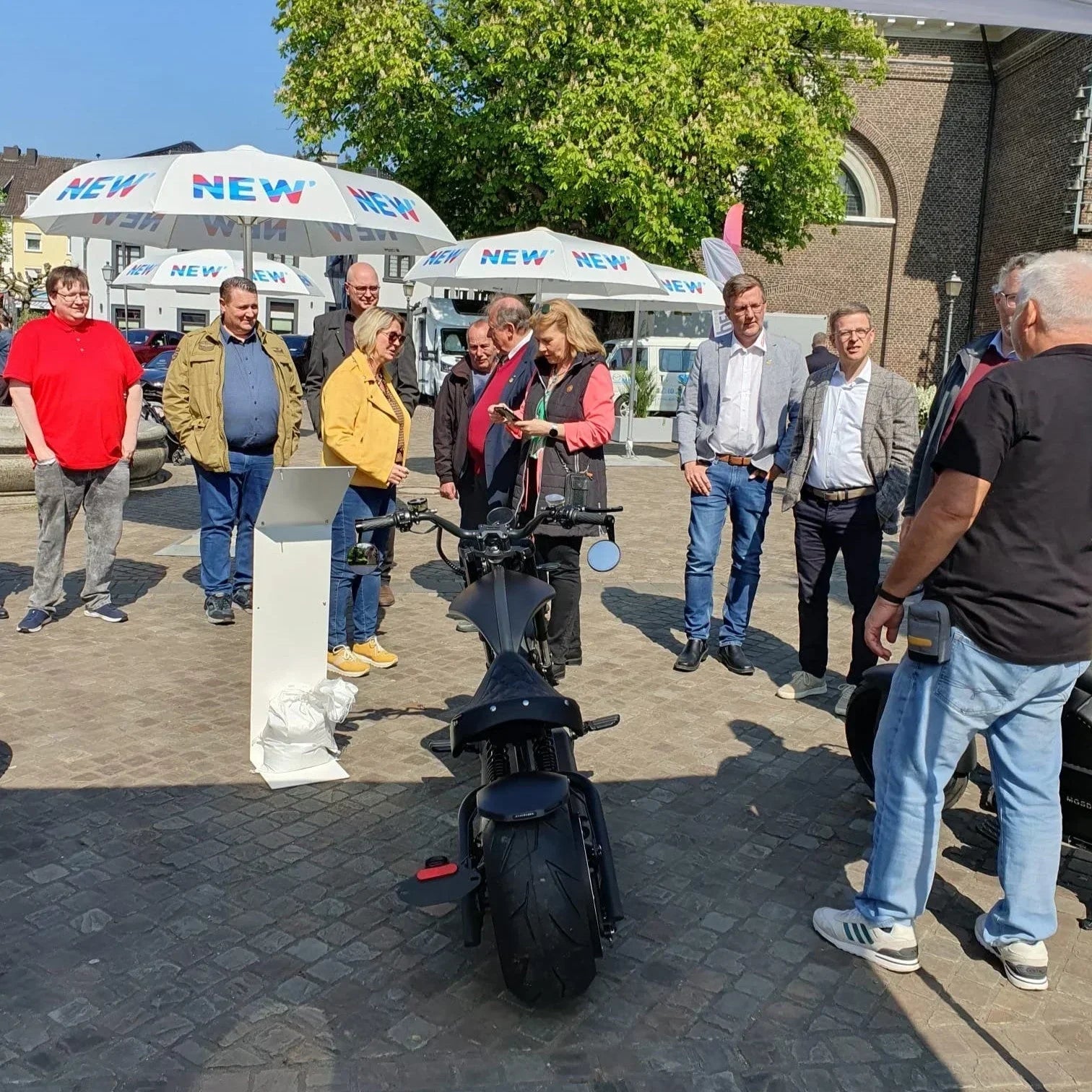 Star-Biker E-Chopper und E-Roller auf der Auto- und Gewerbeschau Geilenkirchen 2025 – Modelle M1P Custom, M1PS PRO, Bobber Custom und Chopper 6.0s live ausgestellt.