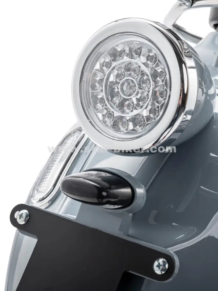 LED-Rücklicht des Shelwy Italian mit elegantem Retro-Gehäuse – moderne Lichttechnik für gute Sichtbarkeit bei Tag und Nacht