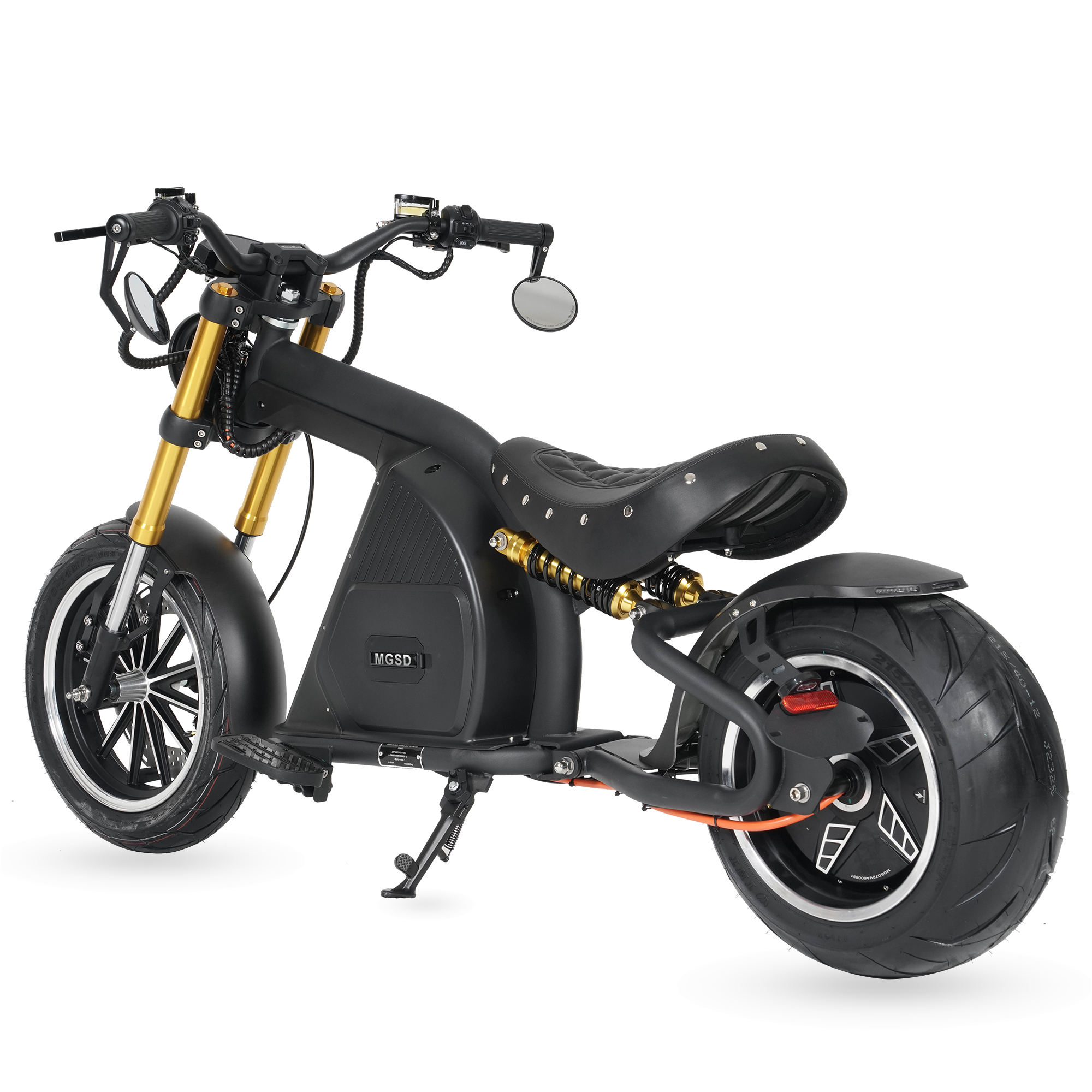 Star-Biker Bobber M8S Custom in Shadow Black, schräg von hinten mit Hinterreifen rechts im Bild