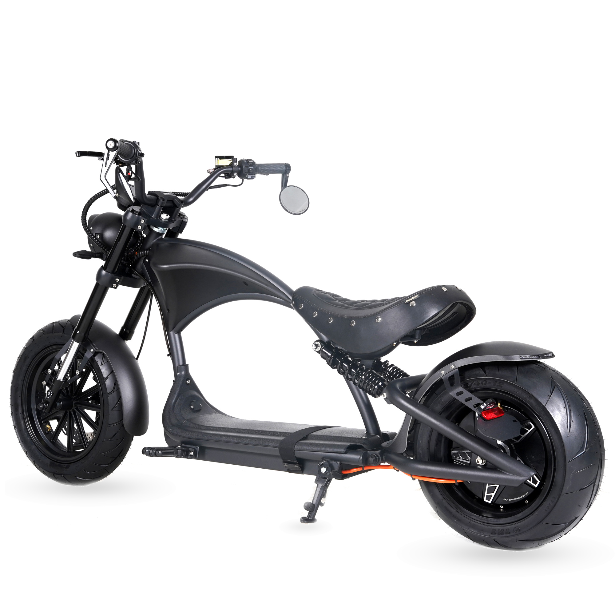 Star-Biker Chopper M1P Custom in Shadow Black, schräg von hinten mit Hinterreifen rechts im Bild