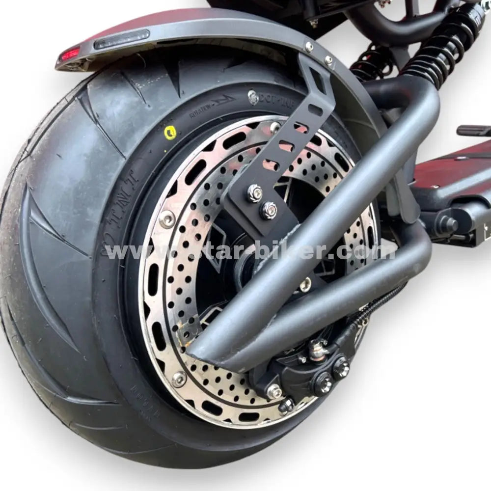 Hinterrad mit Radnabenmotor und integrierten LED-Blinkern – 130 Nm Drehmoment, leises Fahrverhalten und starke hydraulische Scheibenbremse für den Star-Biker M1P Custom